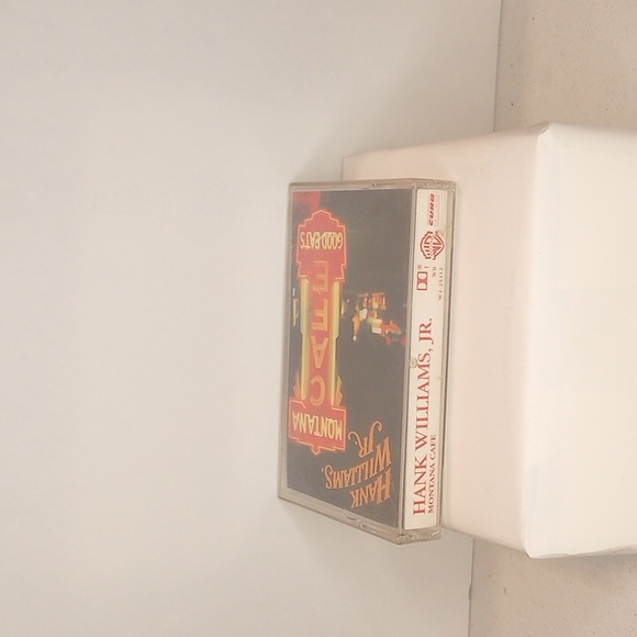 Hank Williams Jr Montana Cafe vintage cassette tape 1986 Warner Bros records Inc - Picture 3 of 9